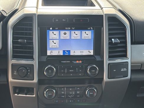 Used 2019 Ford F350 Lariat w/ Lariat Ultimate Package AWD/4WD image 18