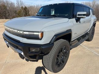Used 2024 GMC Hummer EV 2X video 1