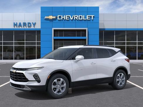 New 2026 Chevrolet Blazer LT w/ Convenience Package AWD/4WD image 2
