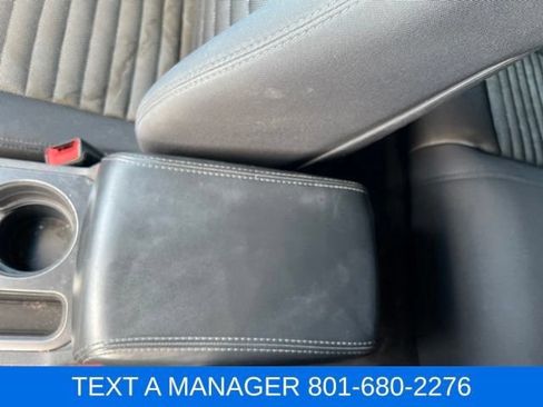 Used 2014 Dodge Challenger SXT RWD image 25