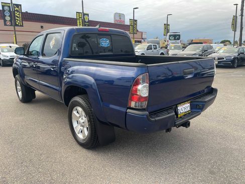 Used 2014 Toyota Tacoma PreRunner w/ TRD Sport Package image 5
