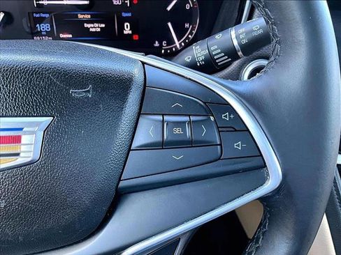 Used 2018 Cadillac XT5 Premium Luxury w/ Advanced Security Package FWD image 21