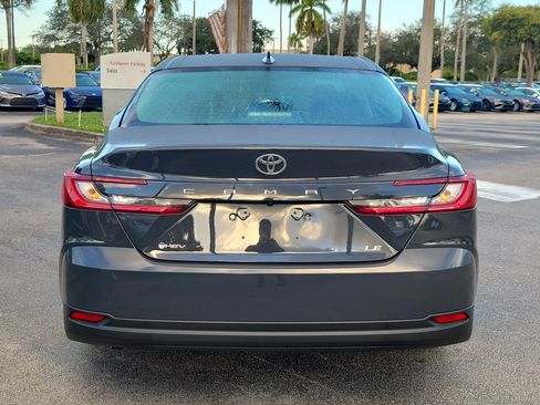 Used 2026 Toyota Camry LE image 5