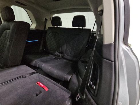 Used 2023 BMW X7 xDrive40i w/ Executive Package image 13