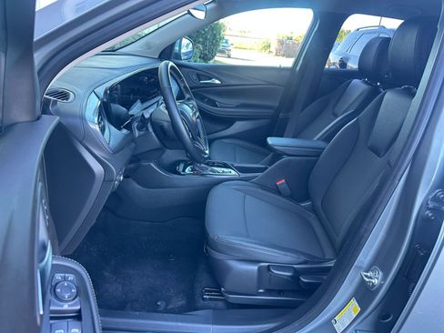 Used 2025 Buick Encore GX Preferred image 27