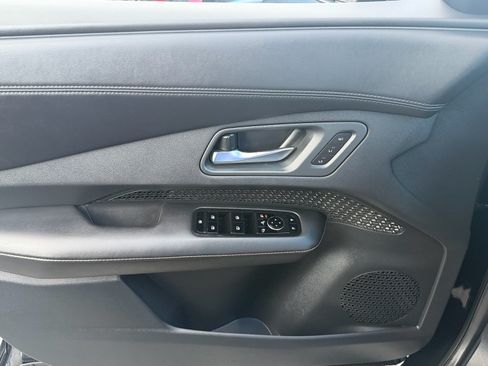 Certified 2024 Nissan Ariya FWD image 34