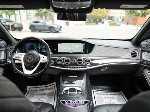Used 2019 Mercedes-Benz S 560 4MATIC Sedan w/ Premium Package image 12