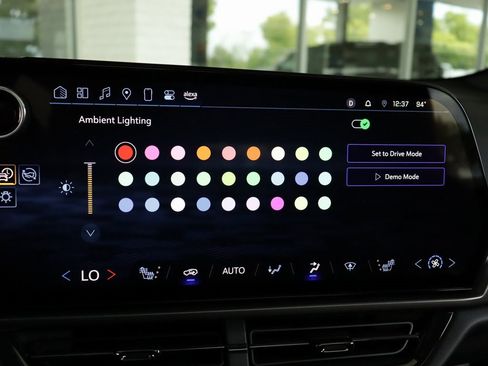 Used 2025 Chevrolet Equinox EV RS image 19