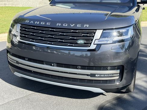 Used 2023 Land Rover Range Rover SE AWD/4WD image 11