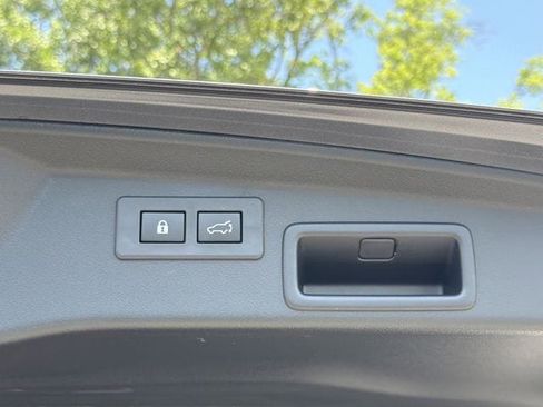 Certified 2026 Subaru Outback Touring XT AWD/4WD image 15