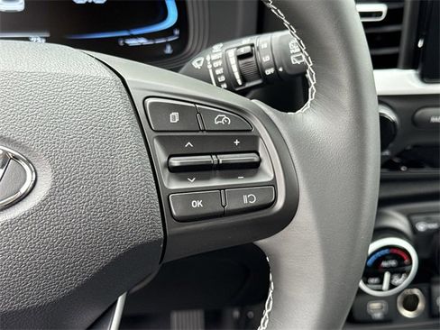 New 2026 Hyundai Venue SEL image 18