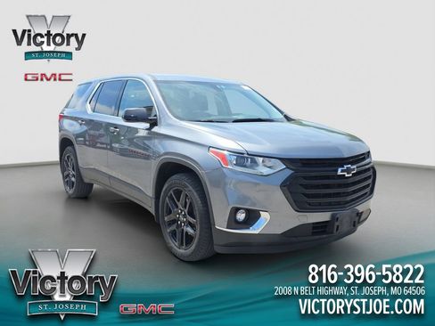 Used 2019 Chevrolet Traverse LS w/ LPO, Blackout Package FWD image 1