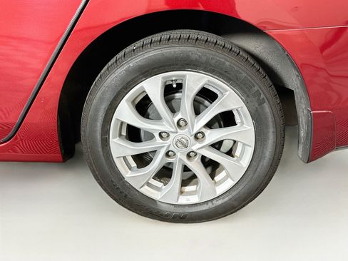 Used 2019 Nissan Sentra SV FWD image 11