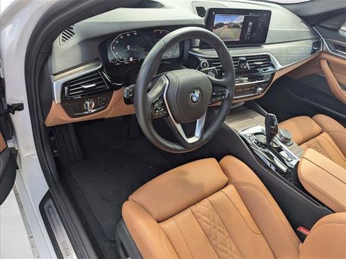 Certified 2023 BMW 530i w/ Premium Package image 2
