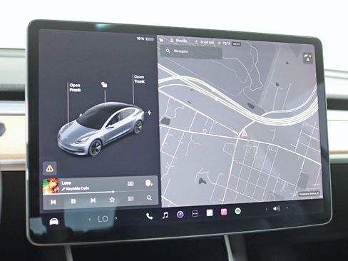Used 2020 Tesla Model 3 Performance image 16