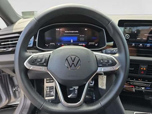 Used 2026 Volkswagen Jetta Sport FWD image 13