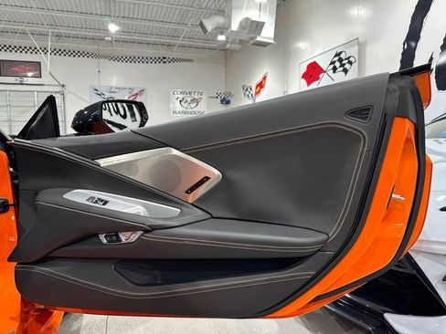 Used 2023 Chevrolet Corvette Stingray Premium Conv w/ Battery Protection Package RWD image 18
