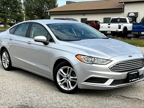 Used 2018 Ford Fusion S image 38