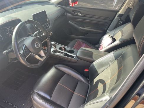 Used 2021 Nissan Altima 2.5 SR image 4