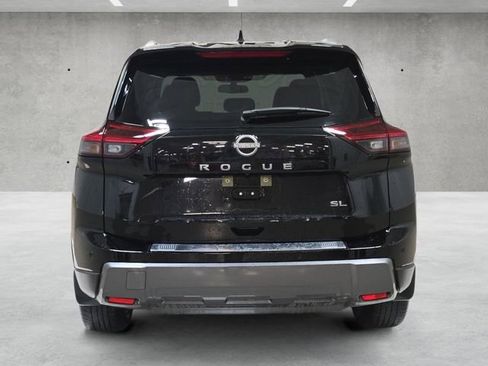 Used 2024 Nissan Rogue SL w/ SL Premium Package FWD image 15