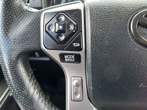Used 2017 Toyota 4Runner Limited AWD/4WD image 26