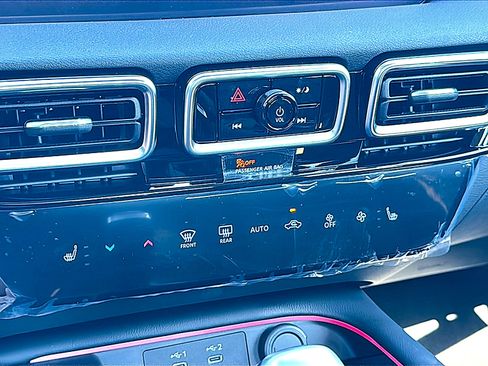 New 2026 Nissan Sentra SV w/ SV Convenience Package FWD image 24