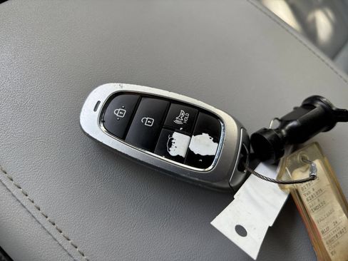 Used 2024 Hyundai Palisade SEL FWD image 22