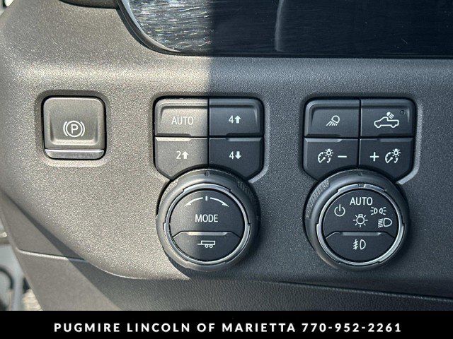 Used 2023 Chevrolet Silverado 1500 LT Trail Boss w/ Convenience Package II AWD/4WD image 31