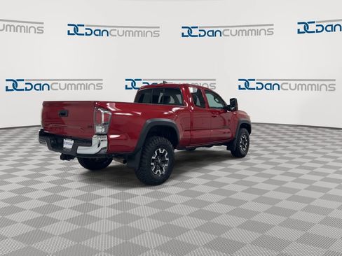Used 2020 Toyota Tacoma TRD Off-Road AWD/4WD image 8