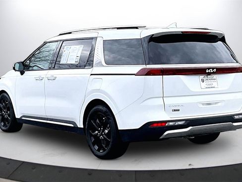 Used 2024 Kia Carnival SX image 7