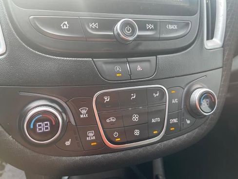 Used 2023 Chevrolet Malibu LT image 14