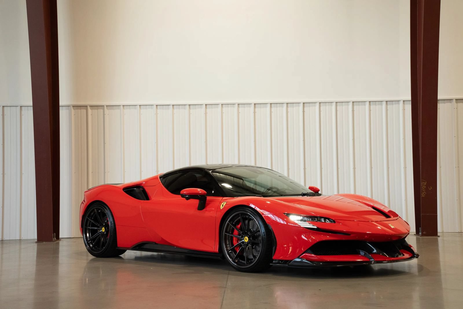 Used 2023 Ferrari SF90 Spider AWD/4WD image 2