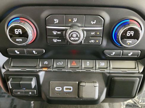 Used 2020 Chevrolet Silverado 1500 LT w/ All-Star Edition AWD/4WD image 22