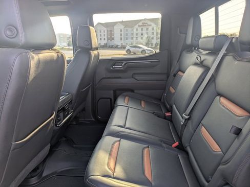 Used 2024 GMC Sierra 1500 AT4 w/ AT4 Premium Package image 26