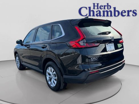 Used 2023 Honda CR-V LX image 3