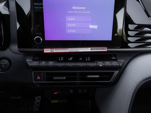 Used 2026 Toyota Camry SE FWD image 19