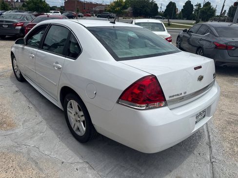 Used 2011 Chevrolet Impala LT FWD image 3