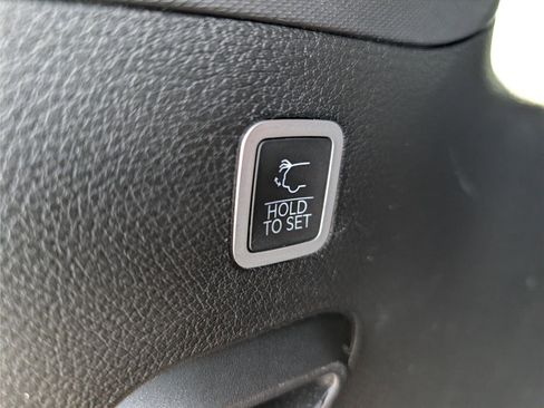 Used 2022 Jeep Wagoneer Series III image 16