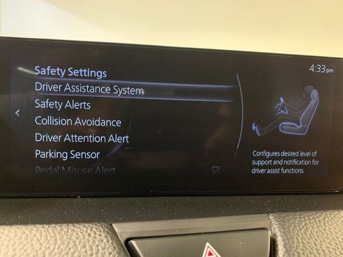 Used 2024 MAZDA CX-90 Plug-In Hybrid w/ Premium Pkg AWD/4WD image 32