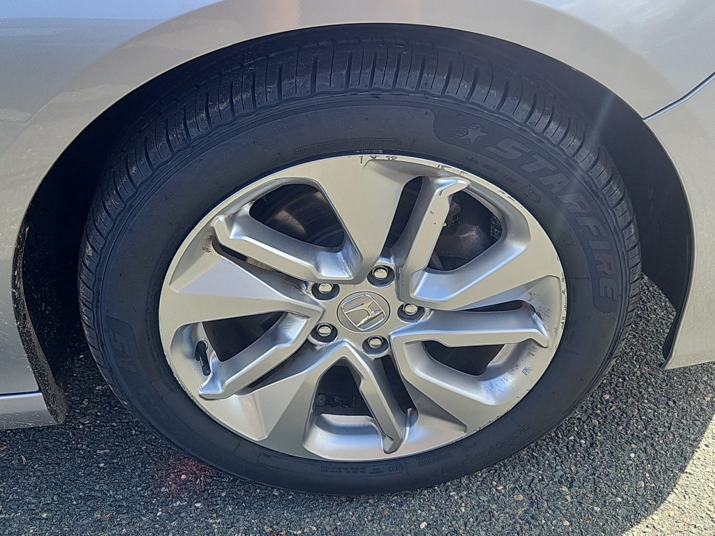 Used 2020 Honda Accord LX image 10