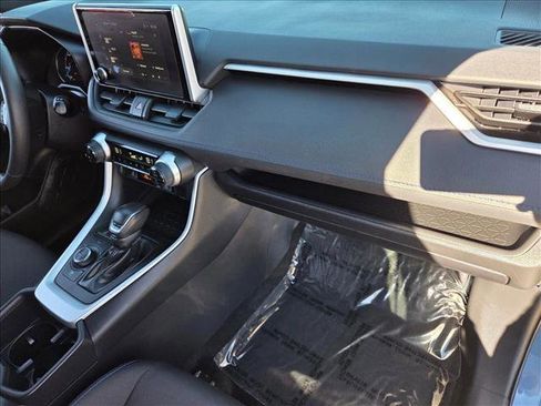 Certified 2023 Toyota RAV4 SE image 21