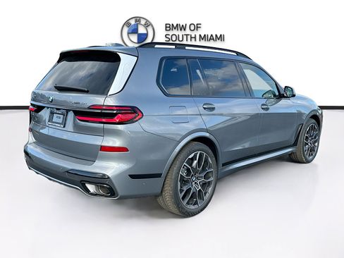 New 2026 BMW X7 xDrive40i w/ Executive Package image 6