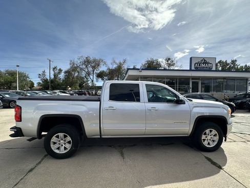 Used 2014 GMC Sierra 1500 SLE w/ SLE Value Package AWD/4WD image 8