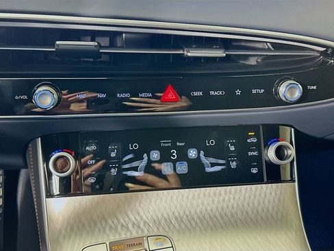 New 2026 Genesis GV70 2.5T Sport Prestige AWD/4WD image 14