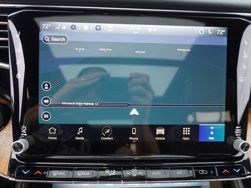 New 2024 Jeep Grand Wagoneer Series III image 19