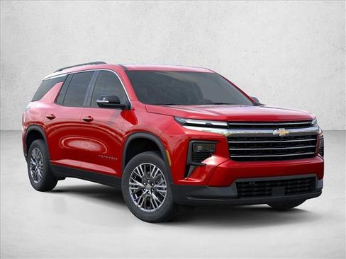 New 2026 Chevrolet Traverse LT w/ Driver Confidence Package image 7