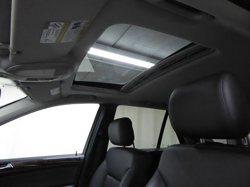 Used 2010 Mercedes-Benz ML 350 4MATIC image 15