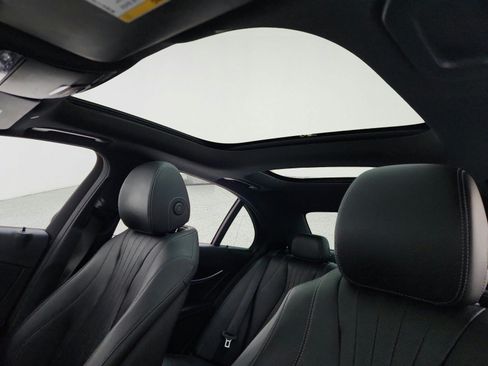 Used 2020 Mercedes-Benz E 350 Sedan image 18
