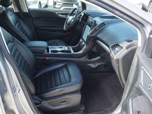 Used 2023 Ford Edge SEL w/ Convenience Package AWD/4WD image 3