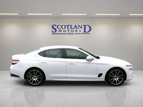 Used 2025 Genesis G70 2.5T RWD image 5